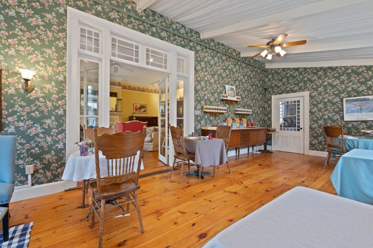 Brook Farm Inn Lenox Exterior foto